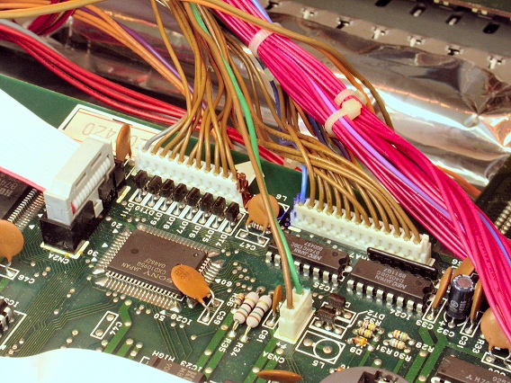 Unplugging Korg M1 CPU Board Connectors