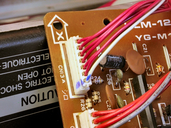 Unplugging the M1's DAC Board Connector