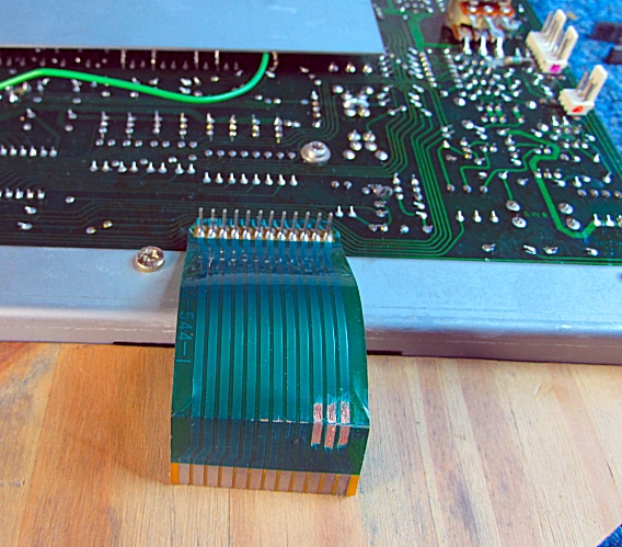 Fixing a Roland TR-808 flexible connector